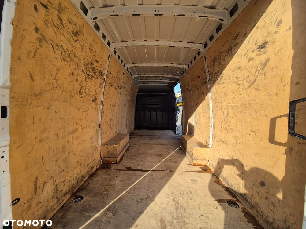 Iveco Daily 35S14 /EXTRA LONG / NAJWIĘKSZY / NISKI PRZEBIEG / BEZWYPADKOWY / MANUAL/ L4H2 /Gwarancja - 27