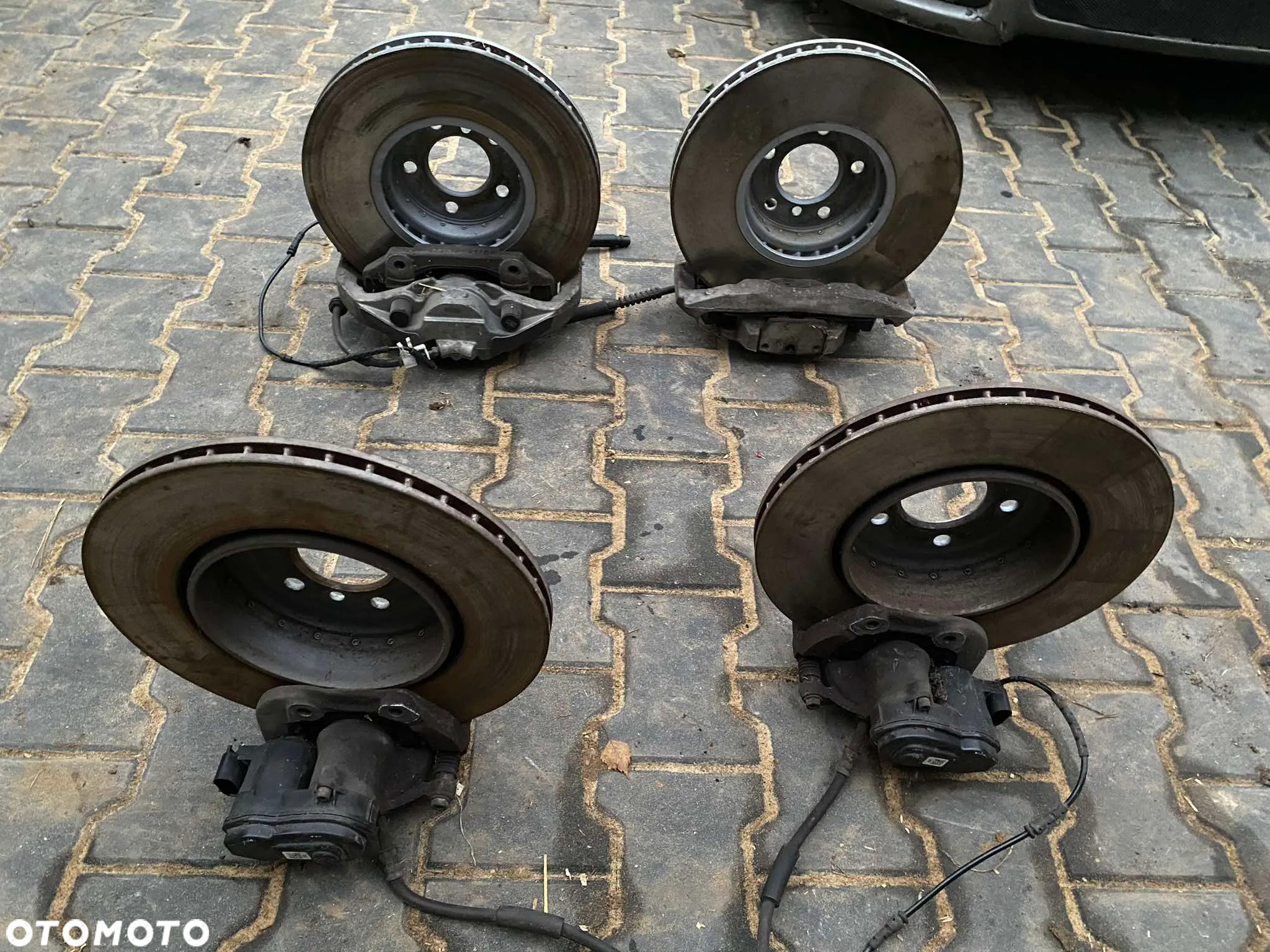 BMW F10 F11 535xd SWAP Hamulce Stan bdb - 9