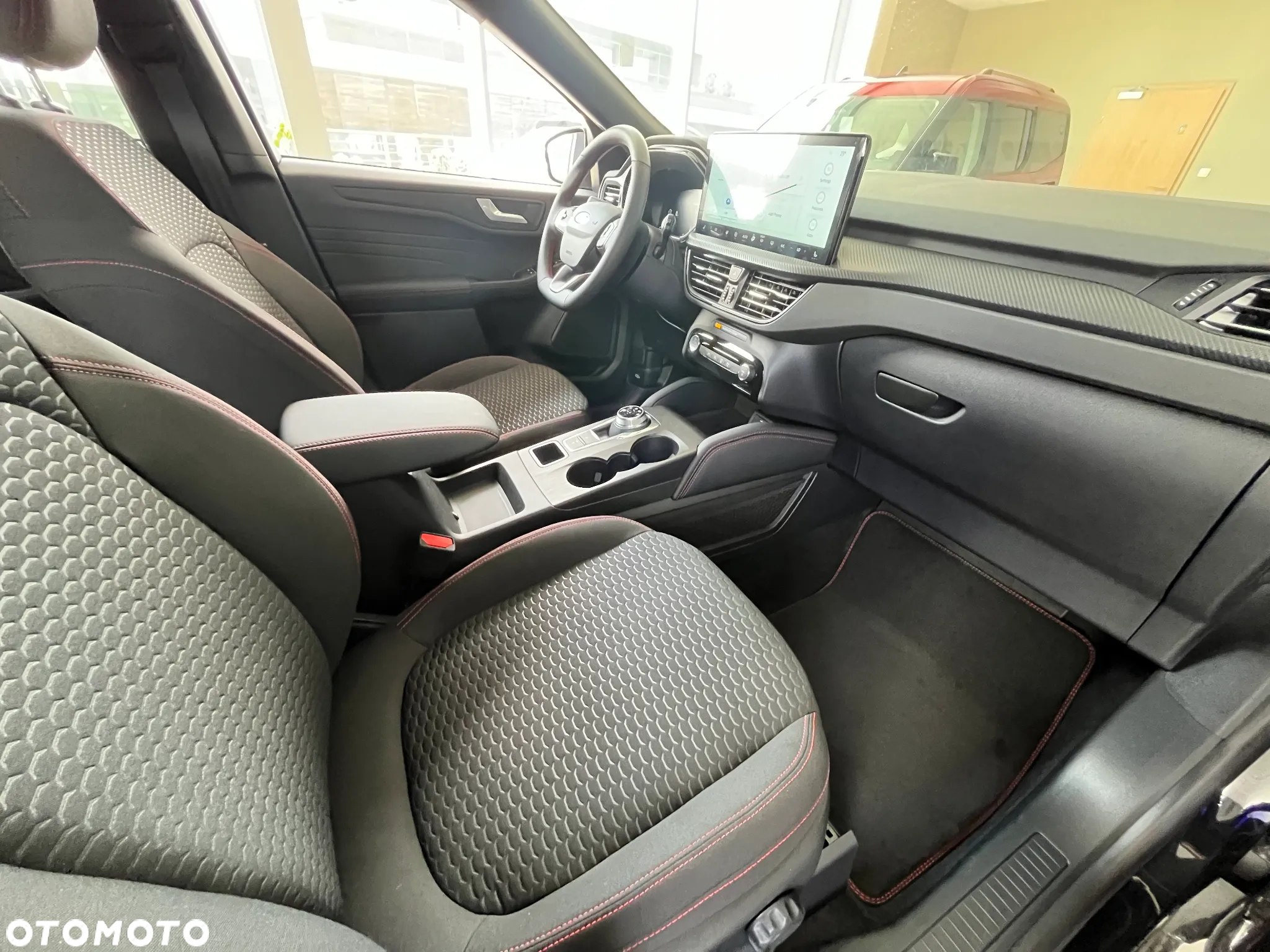 Ford Kuga - 14