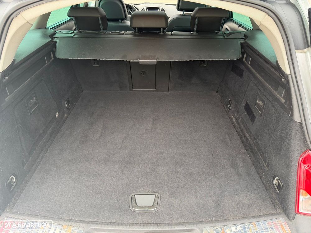 Opel Insignia Sports Tourer 2.0 CDTi Cosmo - 17