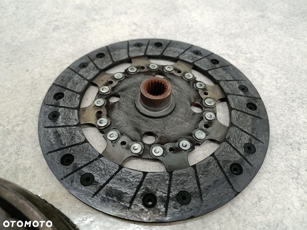 SPRZĘGŁO KOMPLETNE PEUGEOT 5008 123047510 323070110 1.6 THP - 10