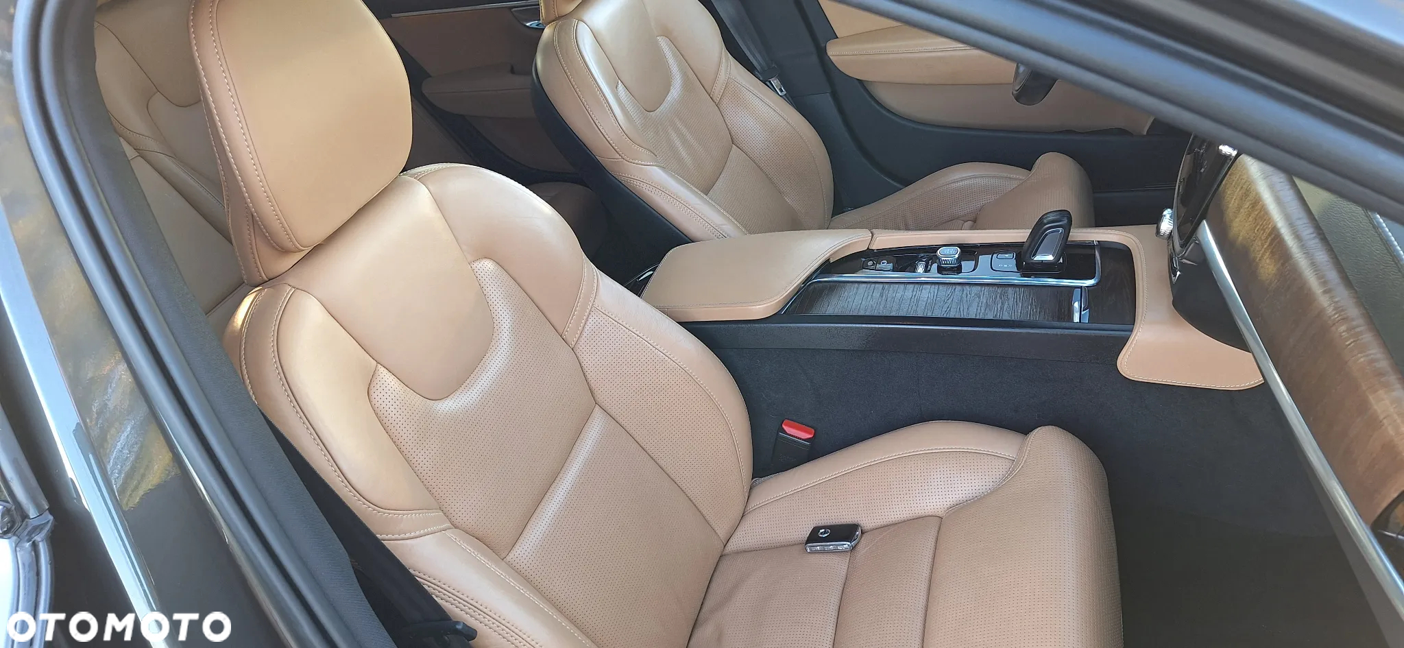 Volvo V90 D5 SCR AWD Momentum Pro - 12