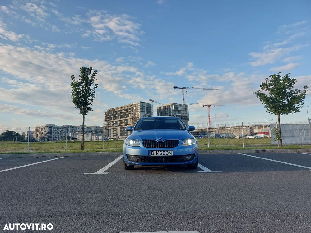 Skoda Octavia 1.6 TDI DSG Style - 25