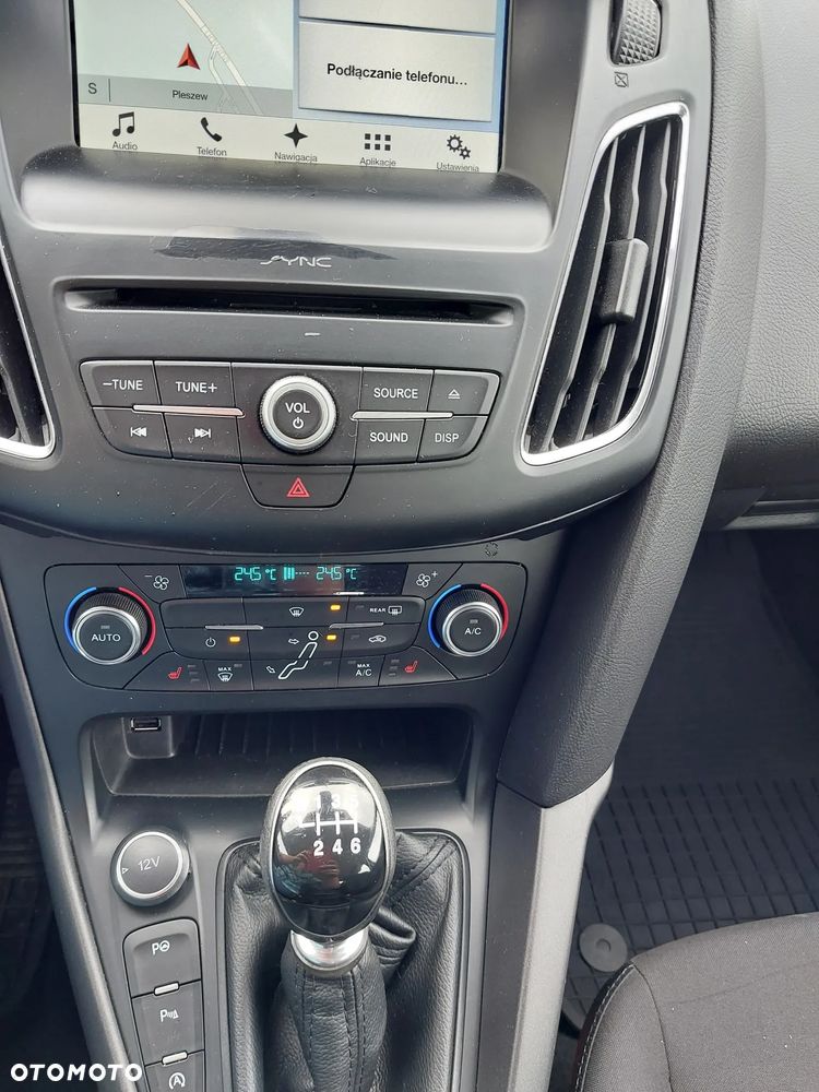 Ford Focus 1.5 TDCi DPF Start-Stopp-System ST-Line - 14
