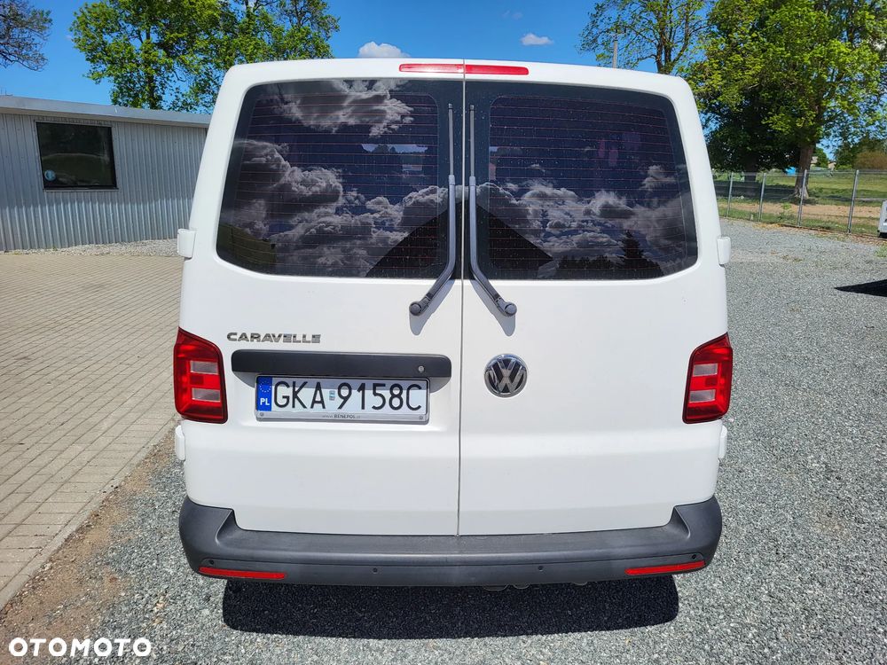Volkswagen Caravelle - 7