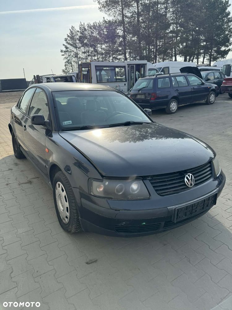 Volkswagen Passat 1.6b AHL 101 KM  | Części Passat B5 Sedan | Gwarancja - 4