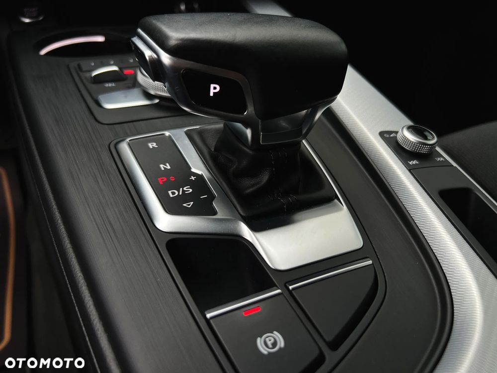 Audi A4 Avant 2.0 TFSI ultra Sport S tronic - 33