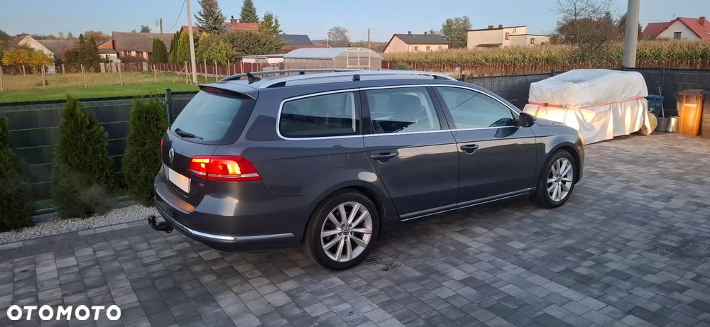 Volkswagen Passat - 4
