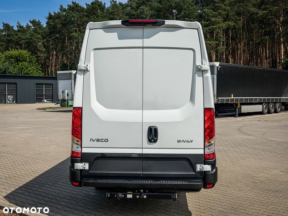 Iveco Daily 35S18HA8 V 3.0 Diesel 180KM AT8 ZF L4H2 - 9