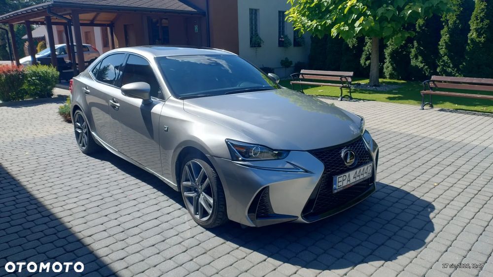Lexus IS - 1