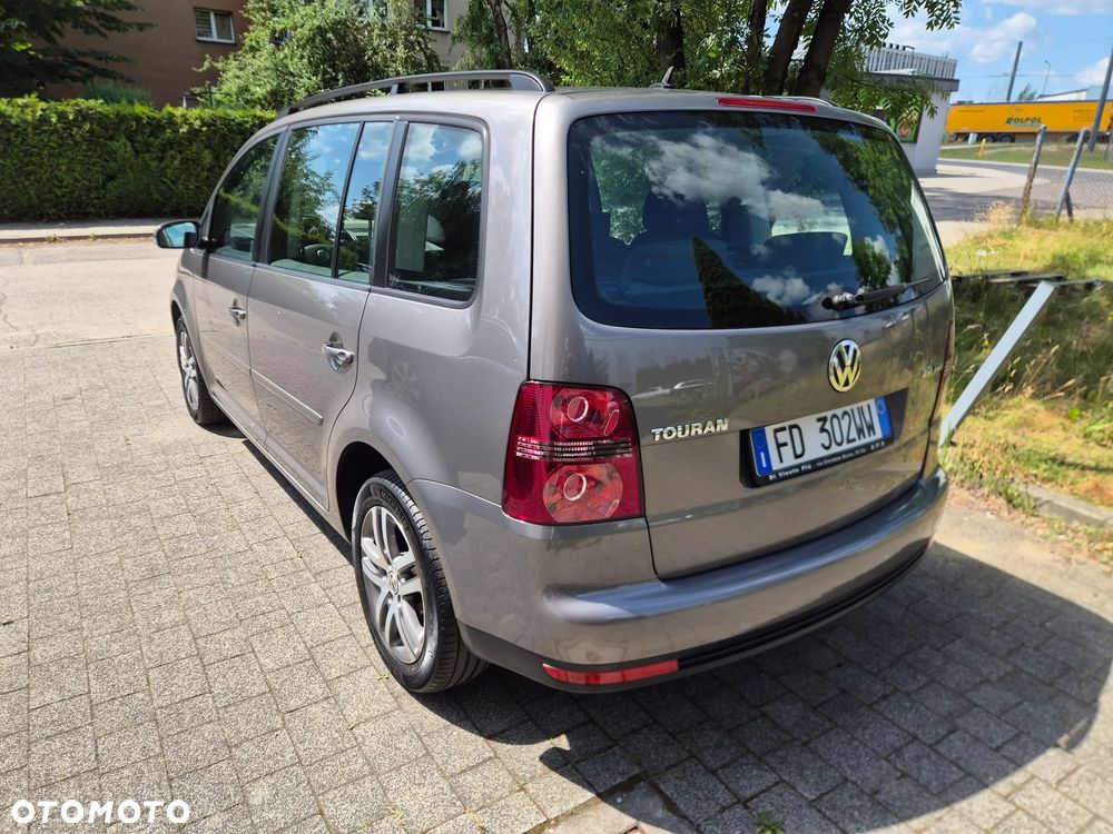 Volkswagen Touran 2.0 TDI DPF Trendline - 6