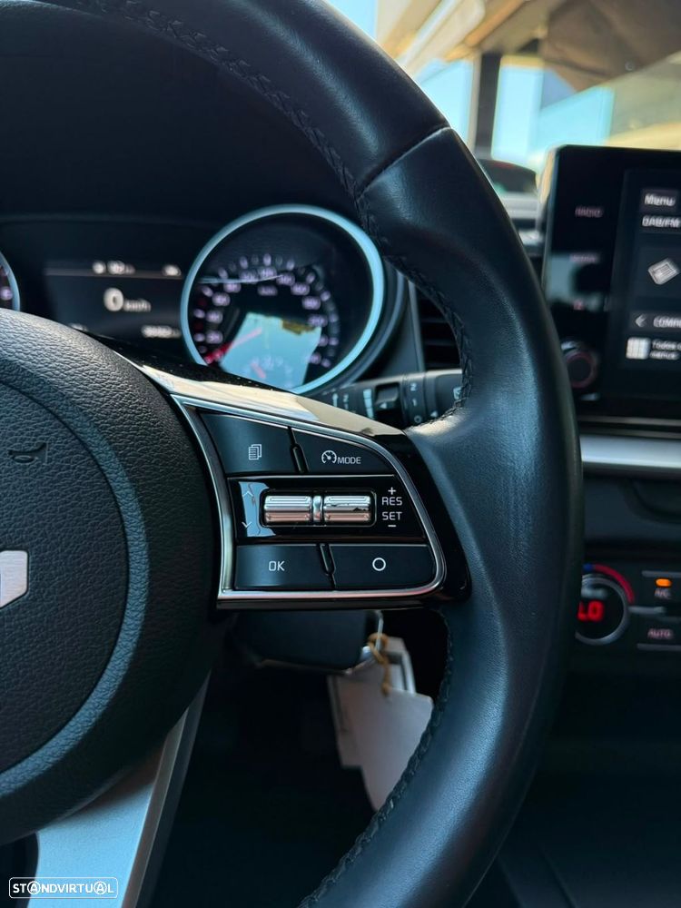 Kia XCeed 1.0 T-GDI Dynamic - 28