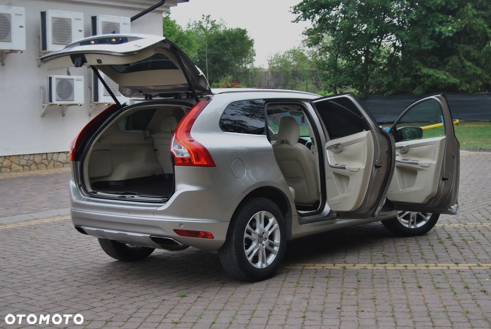 Volvo XC 60 T5 Geartronic Summum - 24