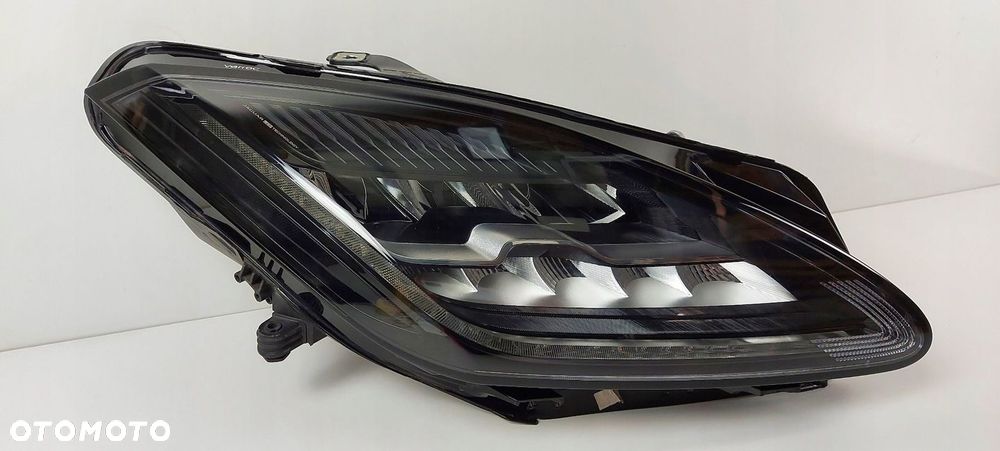 LAMPA PRAWA REFLEKTOR PRAWY FULL LED JAGUAR E PACE X540 17- J9C3-13W029-EC - 10