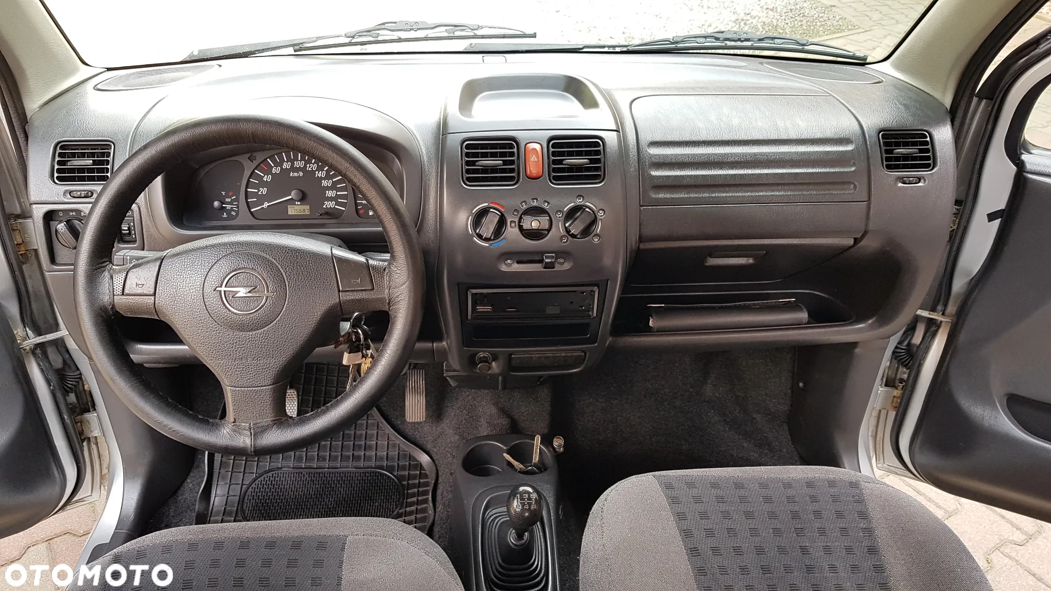 Opel Agila 1.2 Colour Edition - 16