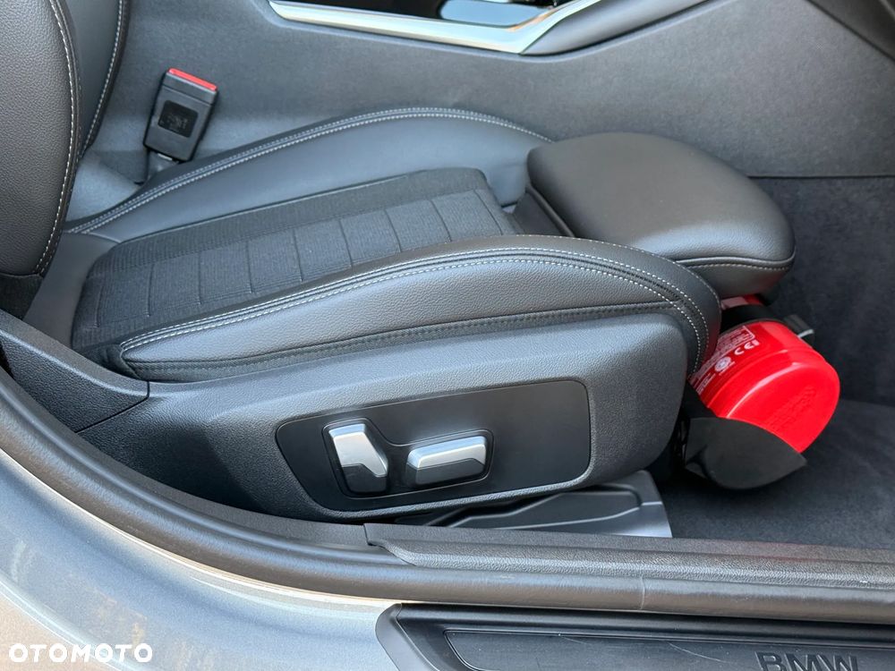 BMW Seria 3 320d Sport Line - 21