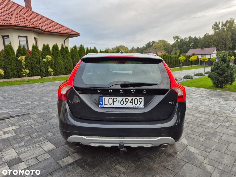 Volvo V60 T4 Summum - 29