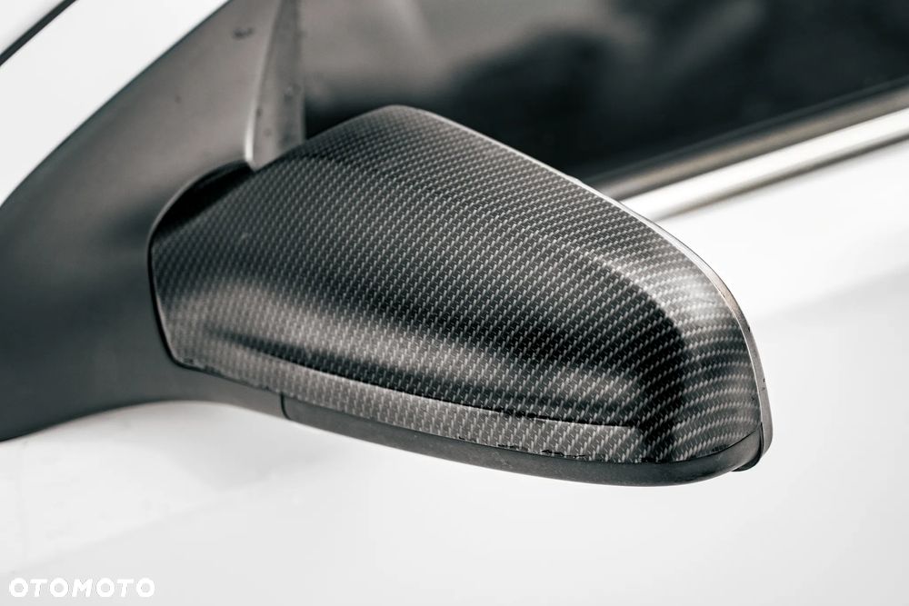 Opel Astra 2.0 T OPC - 8