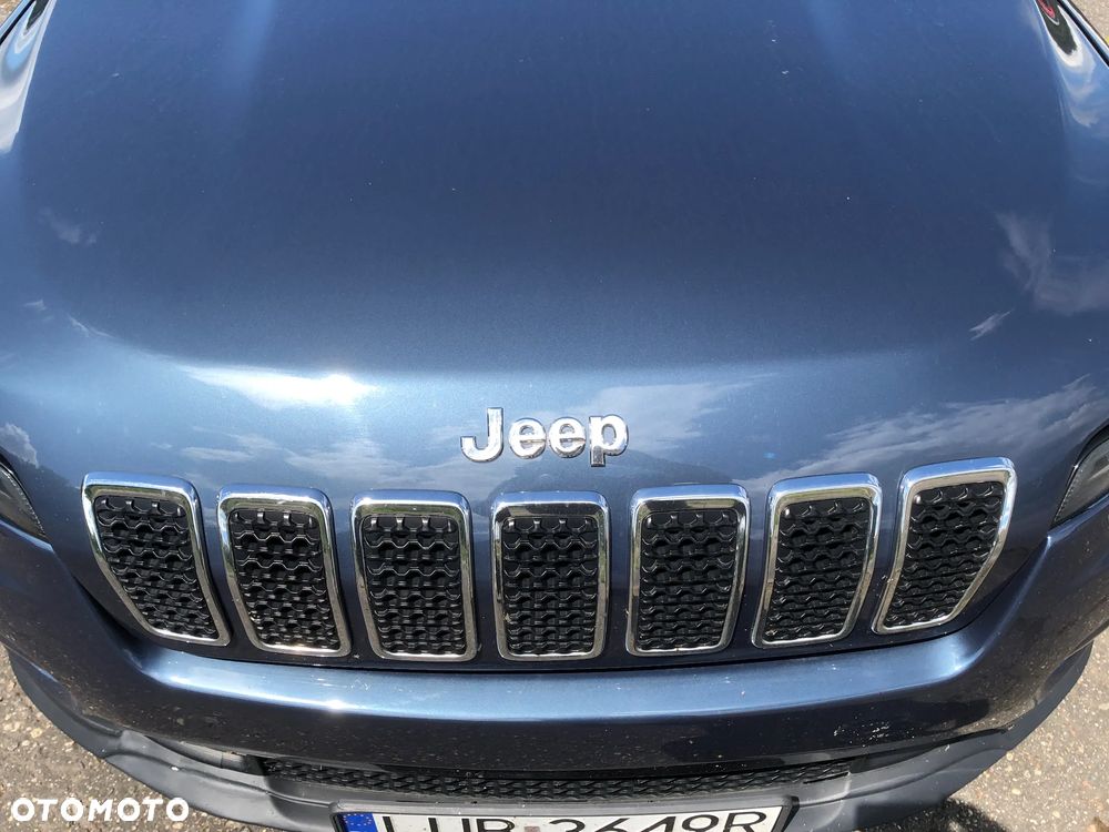Jeep Cherokee - 2