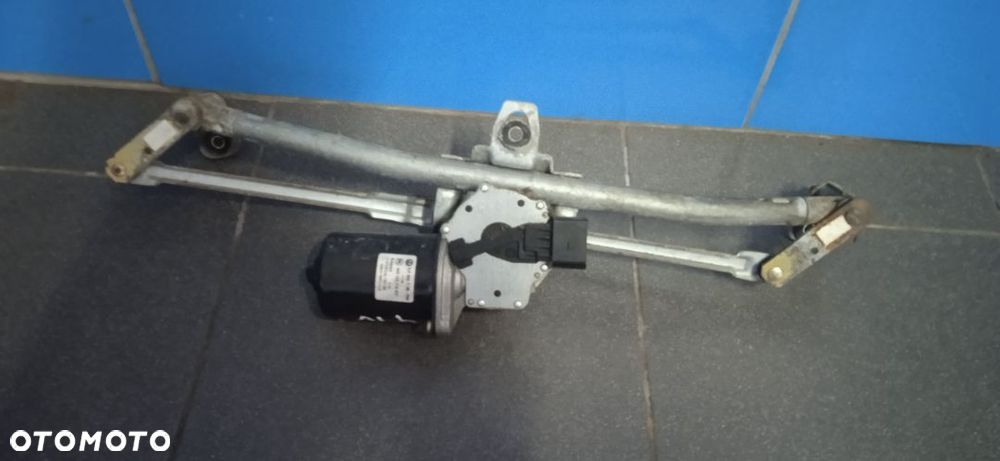 Silniczek Przedniej Szyby Golf IV 443122235017 - 2