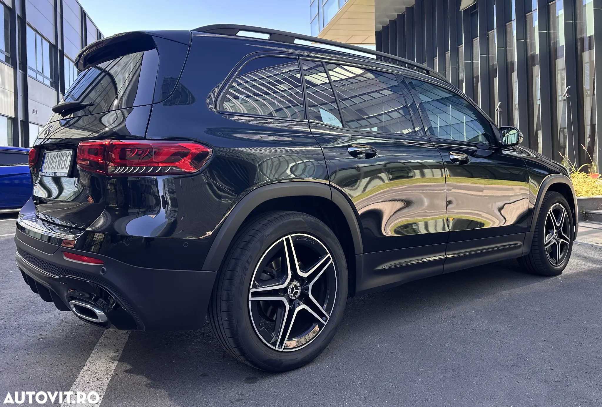 Mercedes-Benz GLB - 5