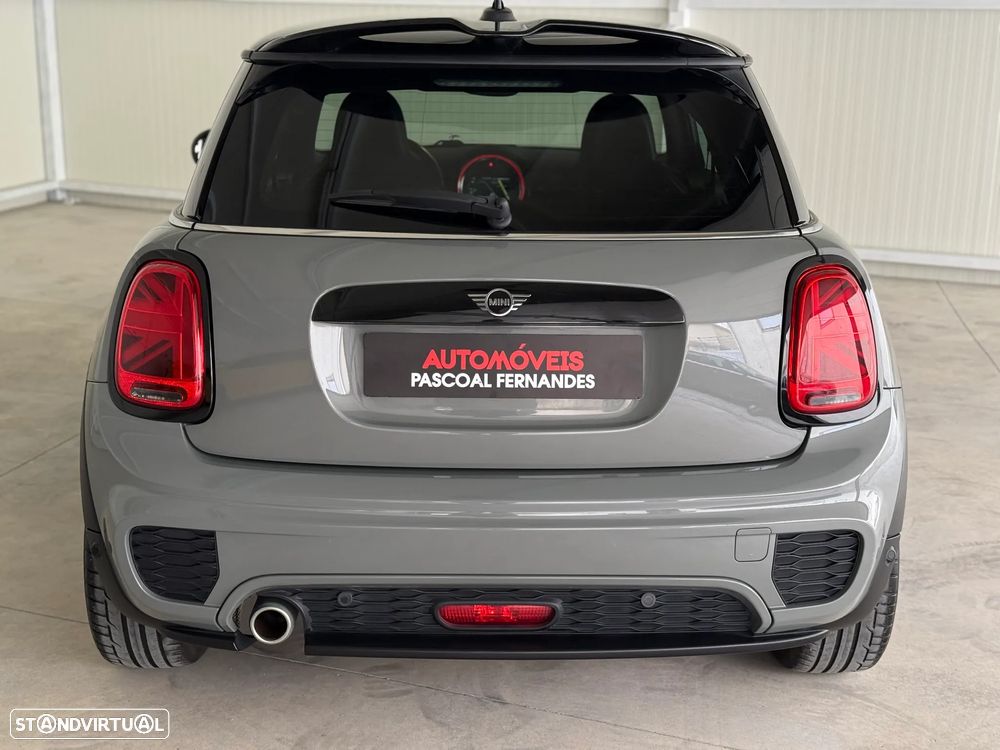 MINI 3 Portas Cooper D Aut. - 11