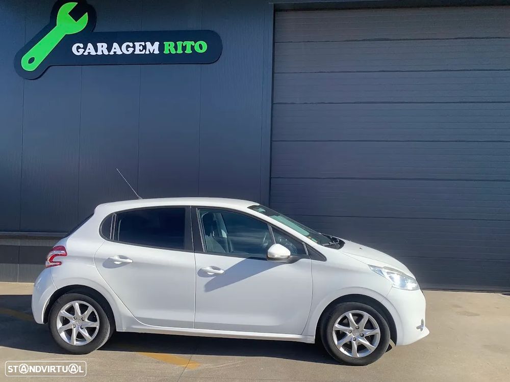 Peugeot 208 1.4 HDi Active - 5