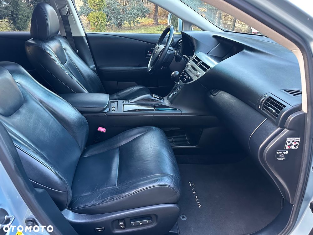 Lexus RX - 16
