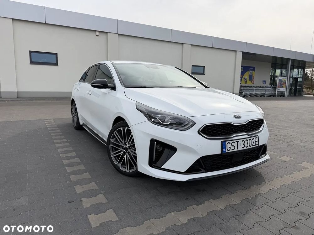 Kia ProCeed - 1