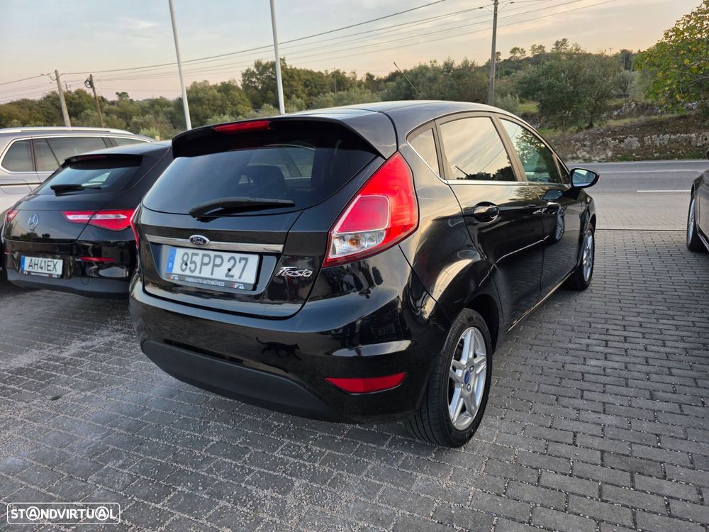 Ford Fiesta 1.5 TDCi Titanium - 6
