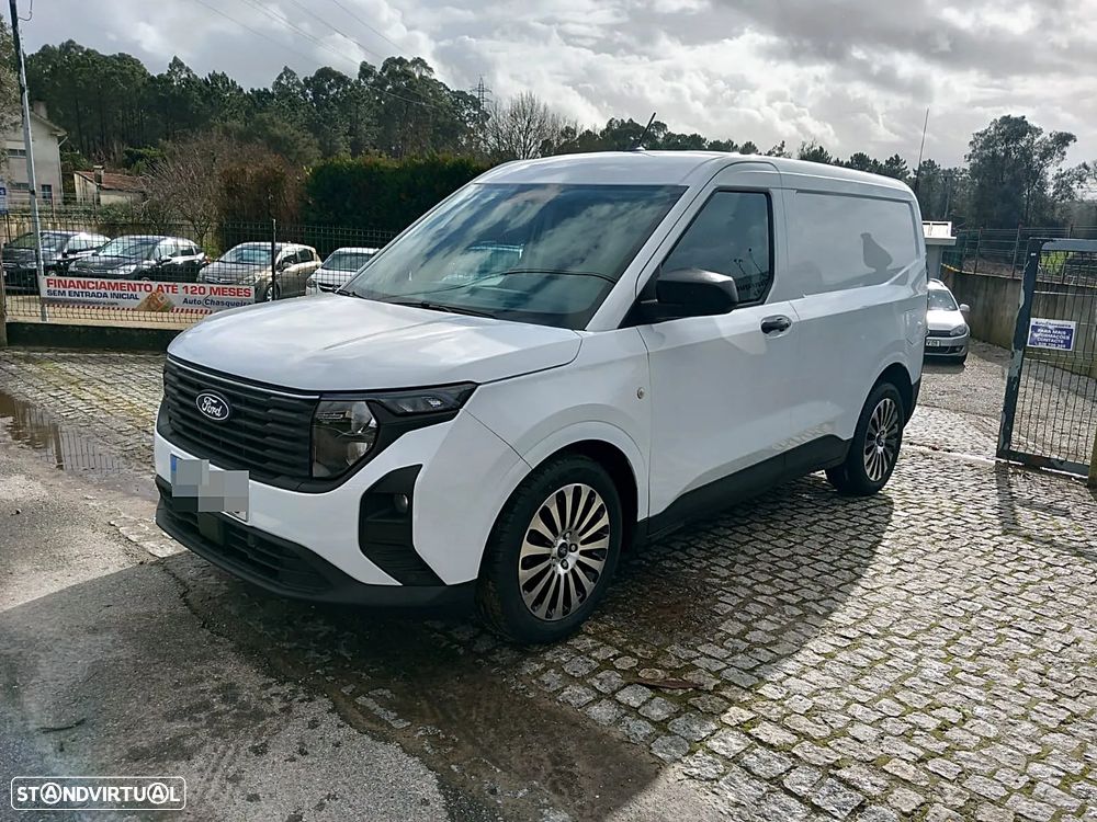 Ford Transit Courier - 1