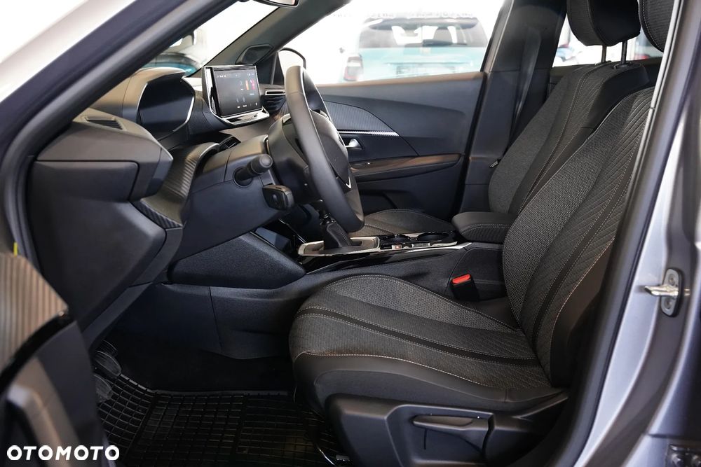 Peugeot 2008 1.2 PureTech Allure S&S - 11