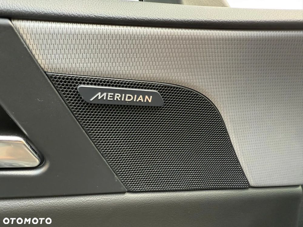 Jaguar XE 2.0 D R-Sport - 25