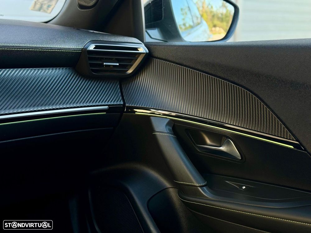 Peugeot 2008 1.2 PureTech GT Line EAT8 - 50