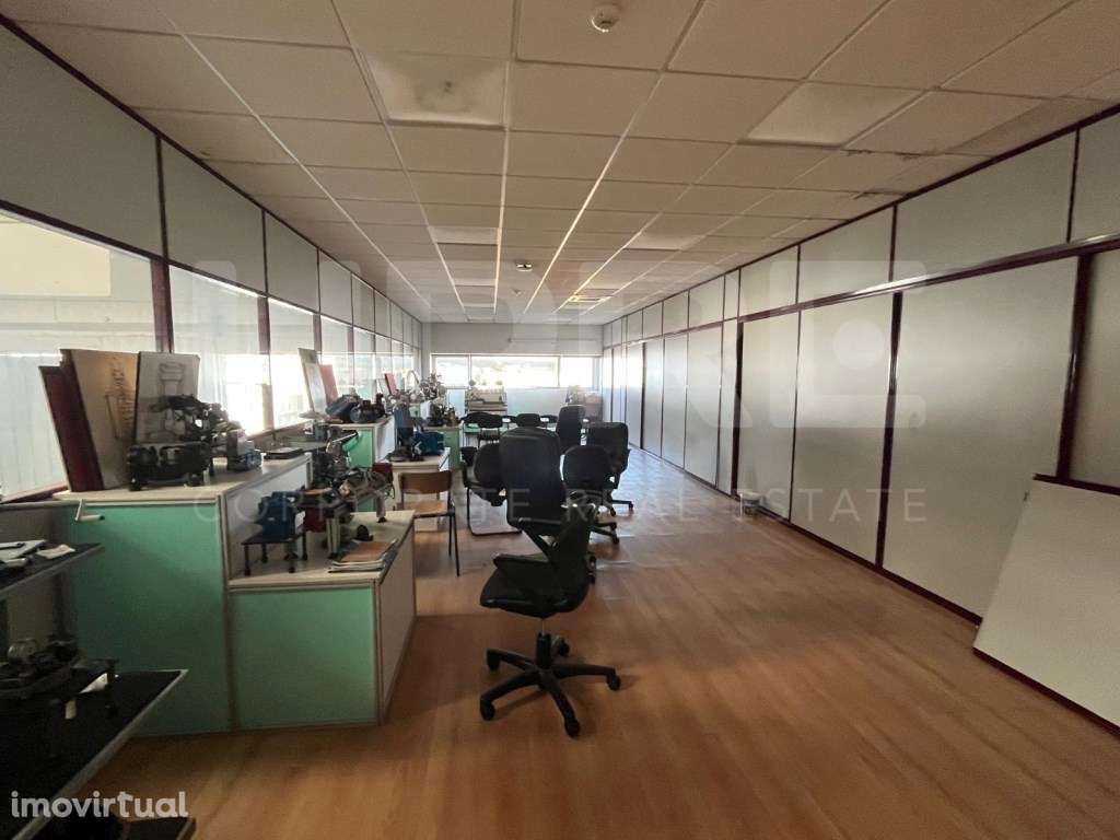 ARMAZÉM | ARRENDA | ALFENA - Grande imagem: 4/7