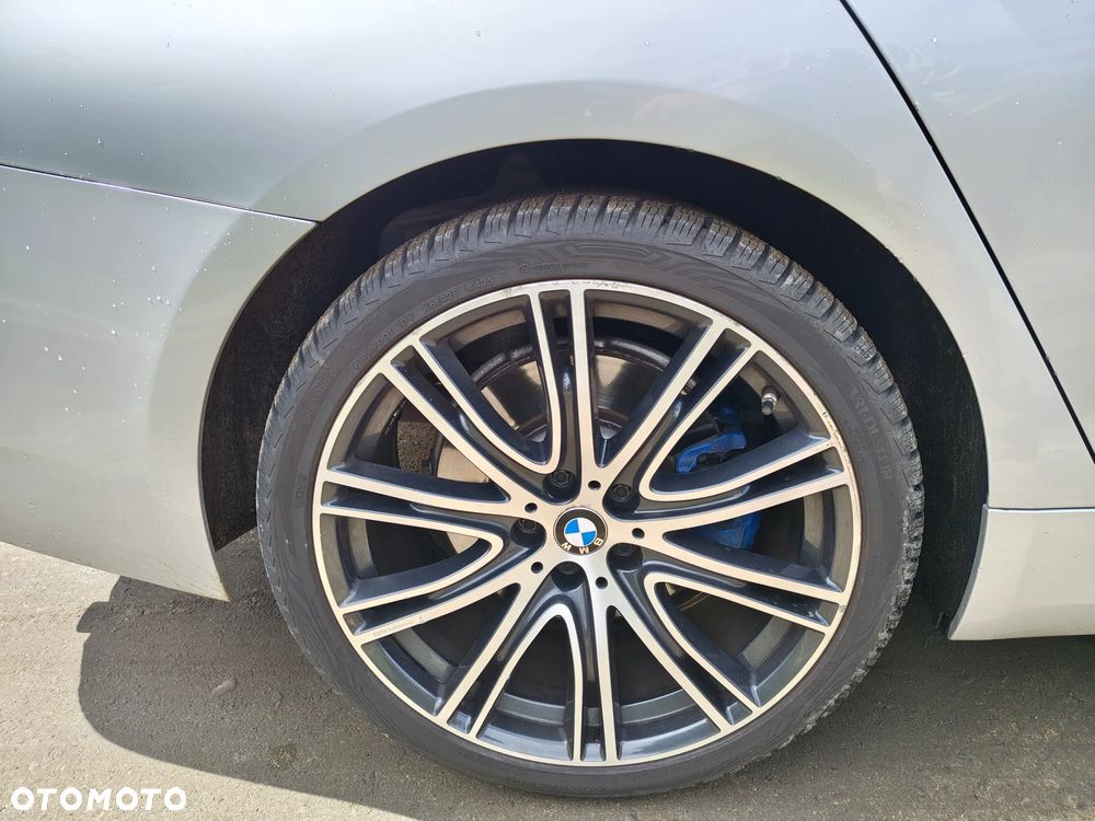 BMW Seria 5 530d xDrive Sport Line - 9