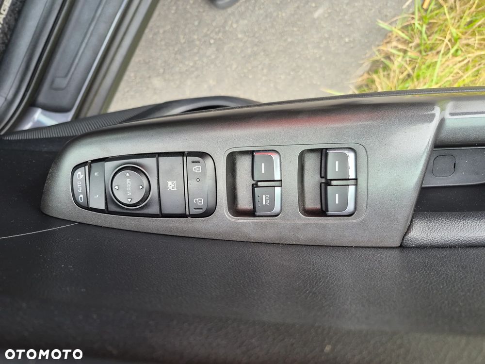 Kia Sportage 2,0 CRDI AWD Spirit - 15