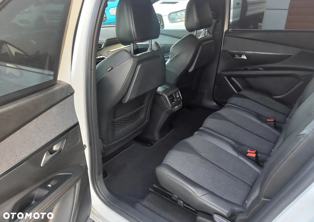 Peugeot 5008 BlueHDi 130 EAT8 GT - 13