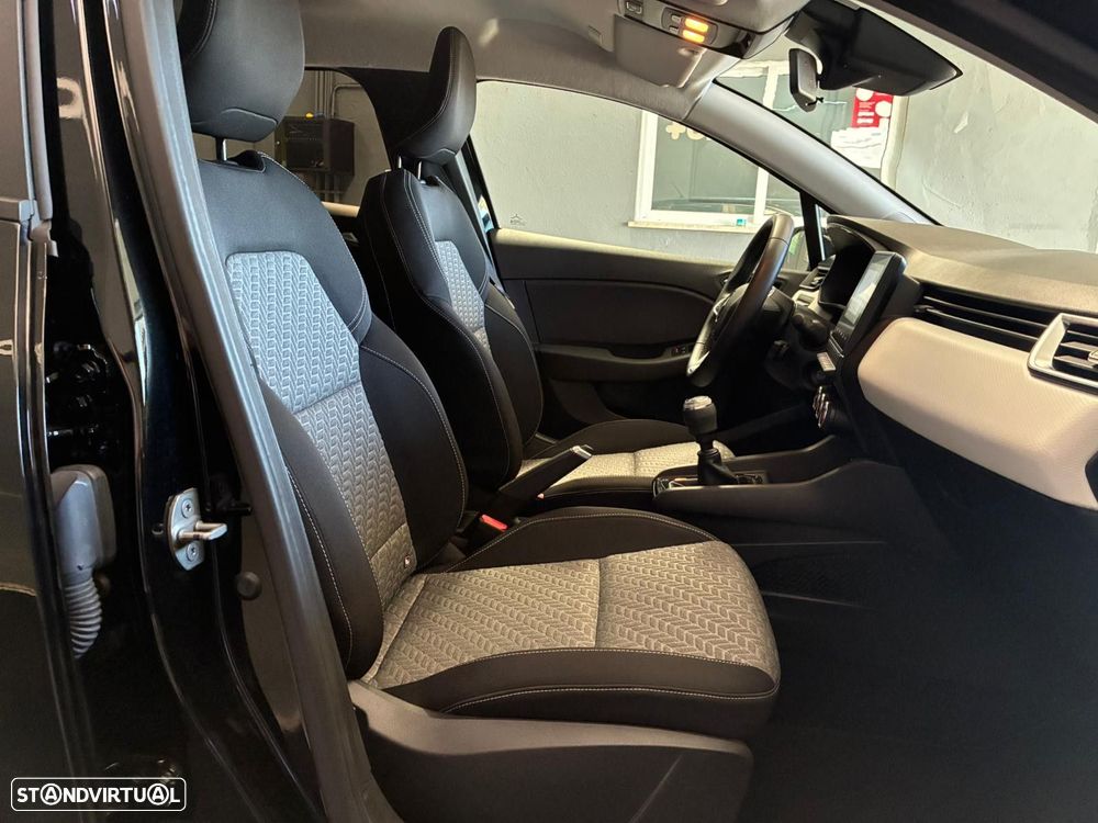 Renault Clio 1.0 TCe Evolution Bi-Fuel - 34