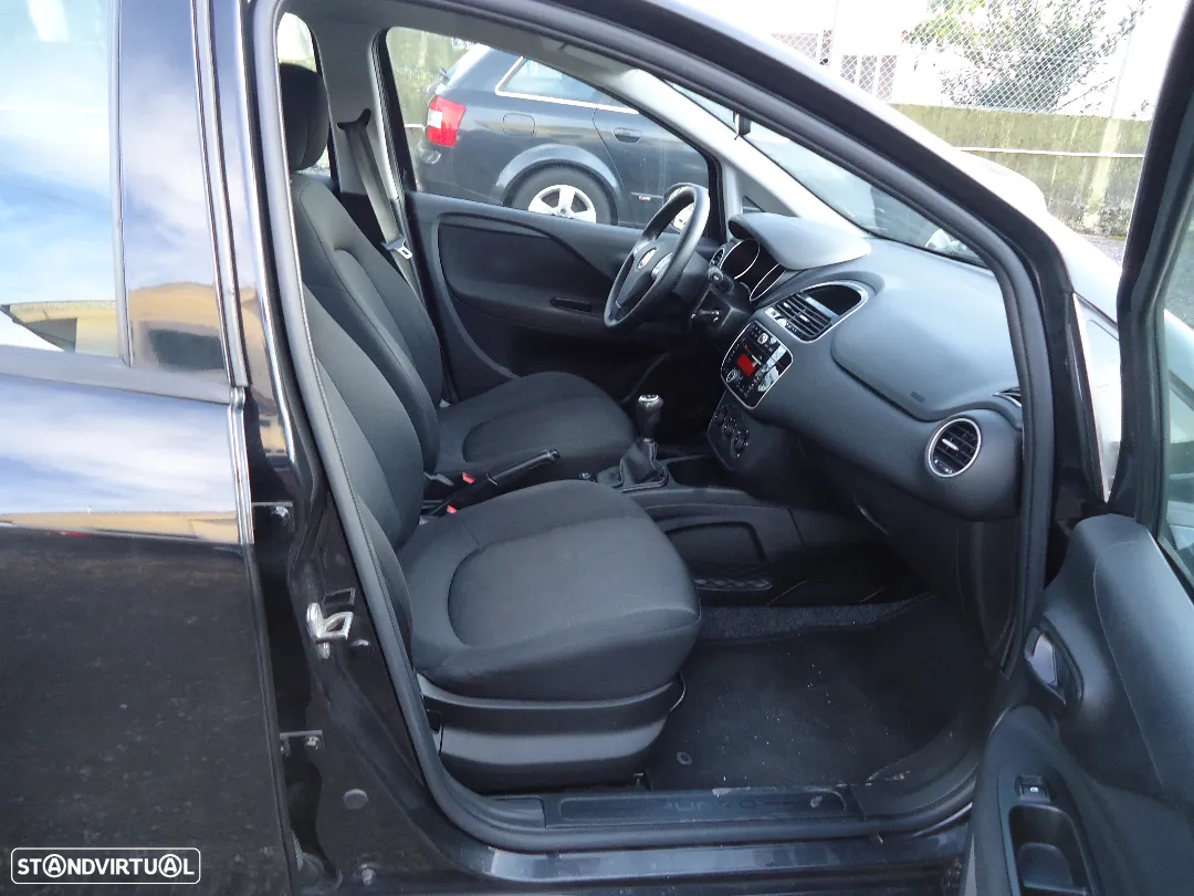 Fiat Punto 1.3 M-Jet Lounge S&S - 6