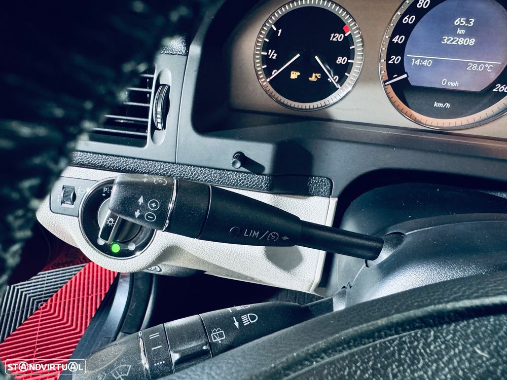 Mercedes-Benz C 200 CGi Avantgarde BlueEfficiency - 30