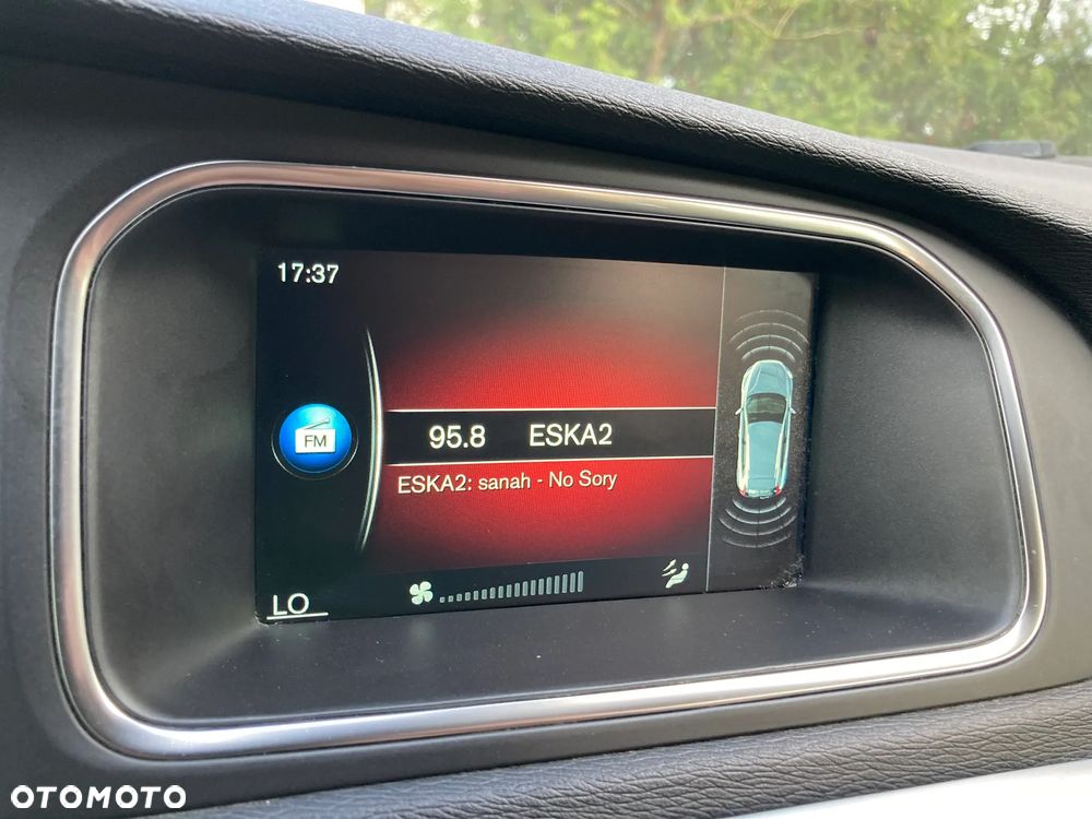 Volvo V40 Cross Country D2 Drive-E Ocean Race - 17