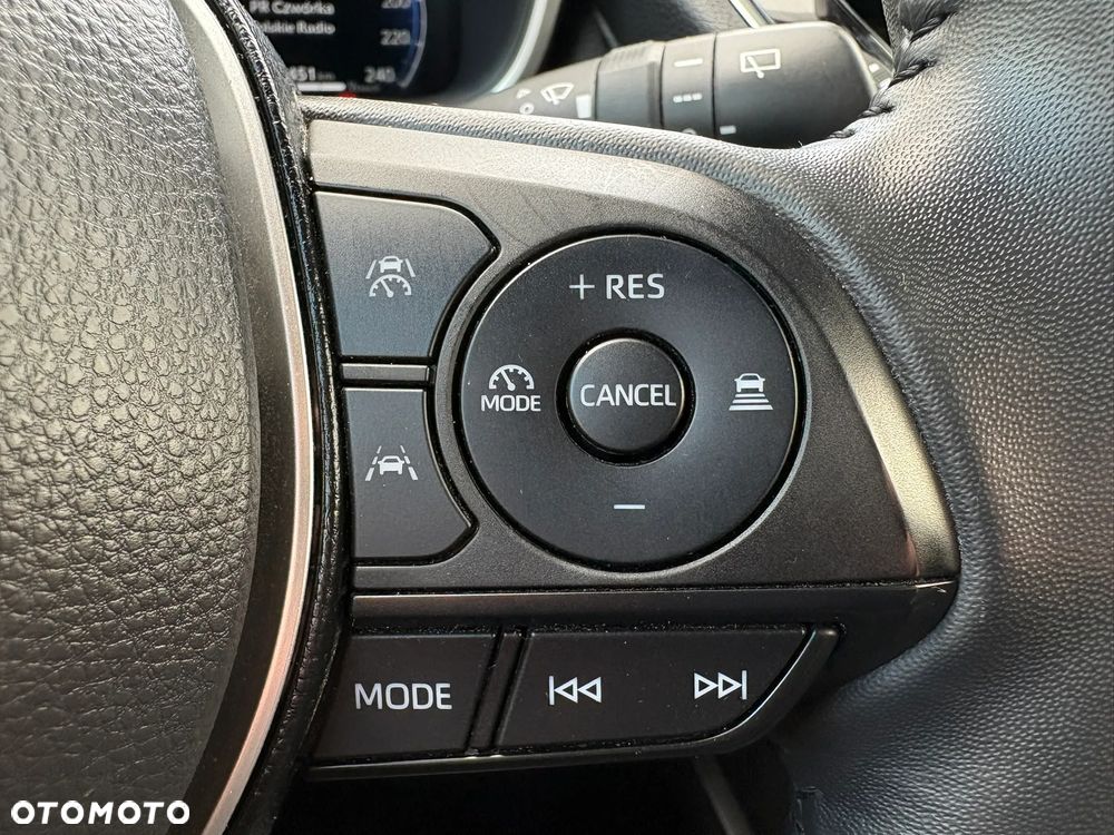 Toyota Corolla Cross - 20