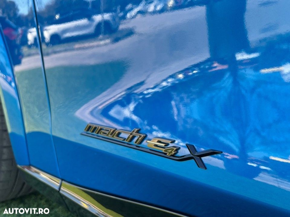 Ford Mustang Mach-E - 11