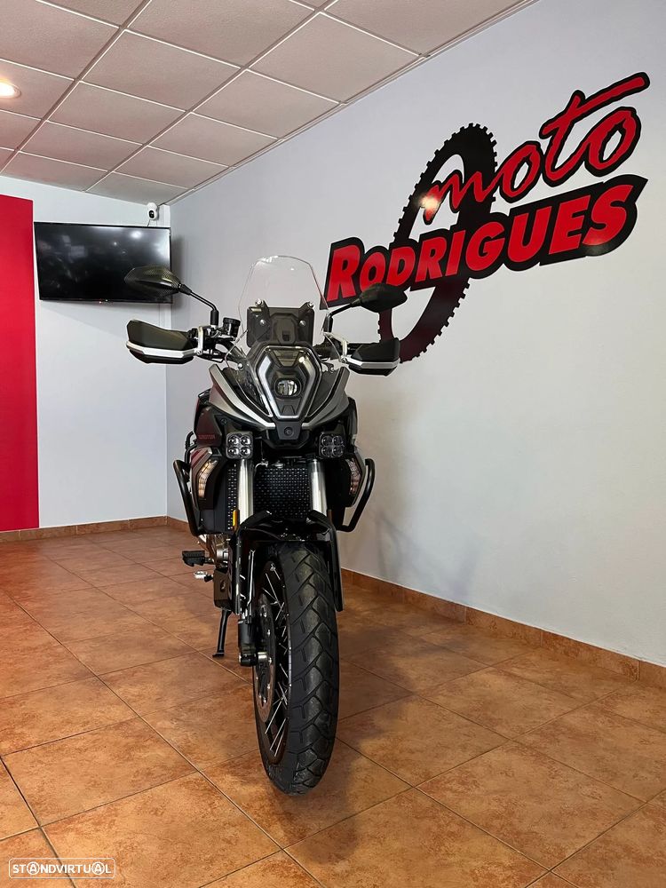 QJ Motor SRT 600SX (DISPONÍVEL PARA TEST-RIDE) - OFERTA 3 MALAS ALUMÍNIO + EQUIPAMENTO - 3