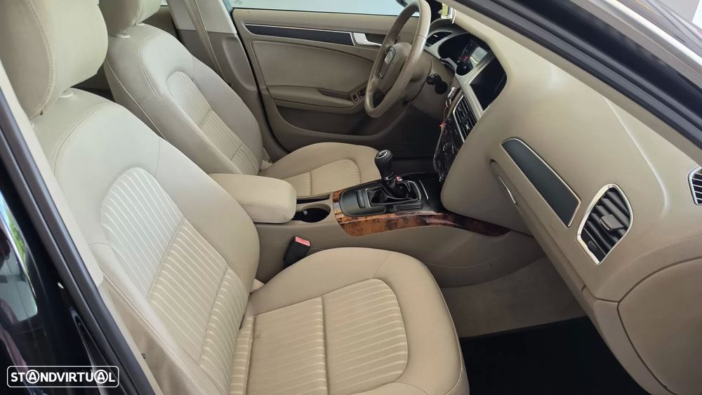 Audi A4 2.0 TDI exclusive - 45