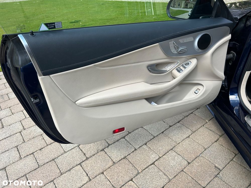 Mercedes-Benz Klasa C 200 4-Matic 9G-Tronic - 14