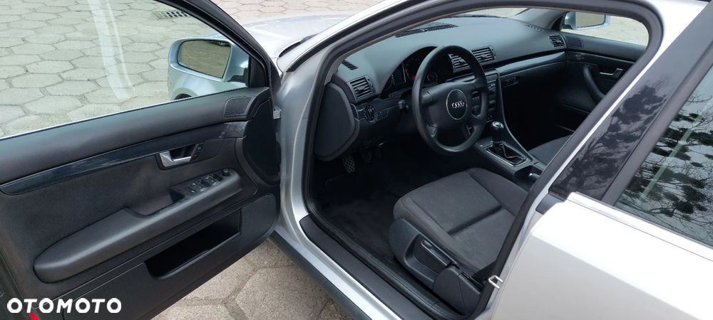 Audi A4 Avant - 20