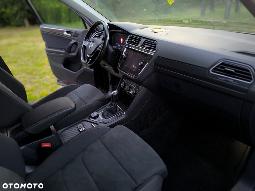 Volkswagen Tiguan 2.0 TDI SCR 4MOTION (BlueMotion Techn.) DSG Highline - 29