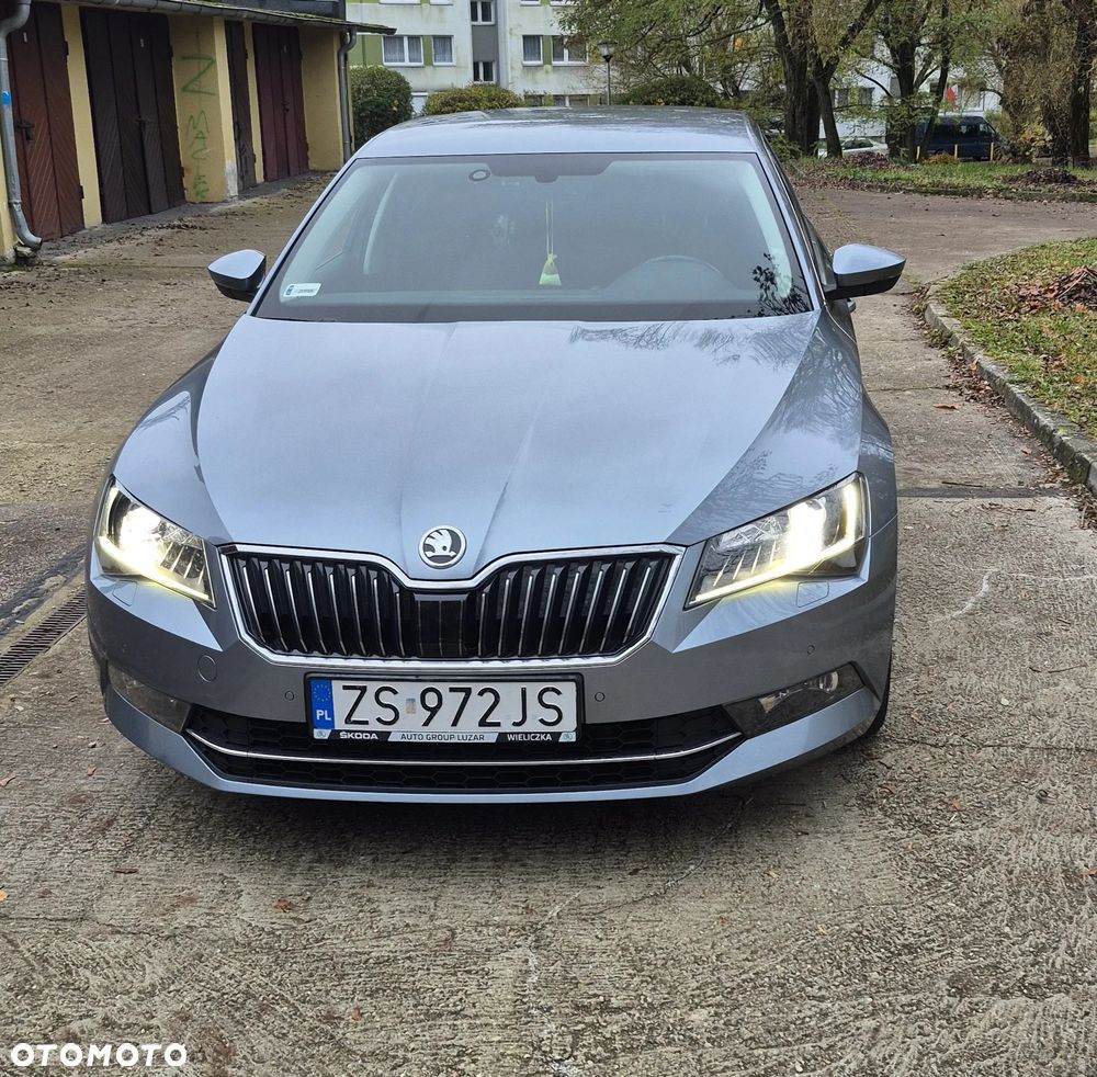 Skoda Superb 2.0 TDI Ambition DSG - 13